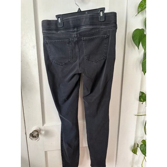 Old Navy women’s size 29 (8) black Jeans - Picture 8 of 9